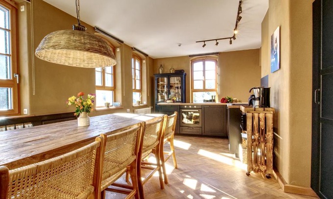 Cranzahl Apartment | Erzgebirge Suite Altes Rathaus