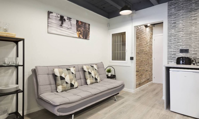 Collblanc y La Torrassa Apartment | 45 m² Apartment ∙ 2 bedrooms ∙ 4 guests