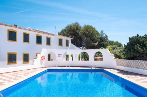 Cala'n Bosch Apartment | Escalante C8 2