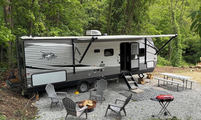 Confluence RV Rental | Escape the everyday stress and find comfort nestled in the laurel highlands!