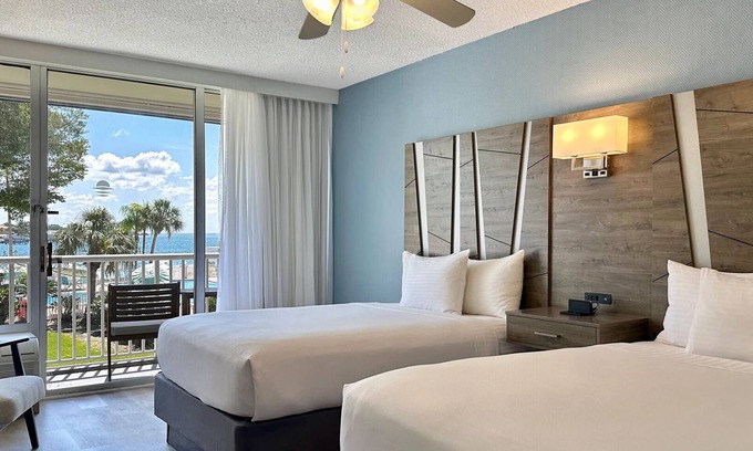 Pinellas Point Hotel | Escape to Enchanting Haven w/Ocean Panorama | Cabana Access & Coastal Dining