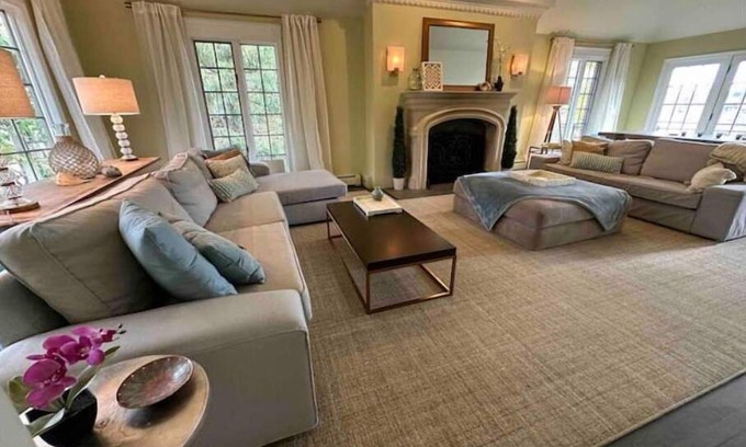 Oxford House | Escape to the Lake