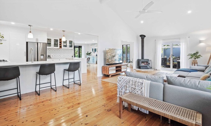 Tallai Apartment | Escape to Your Private Oasis in Tallai: A Luxurious Family Retreat
