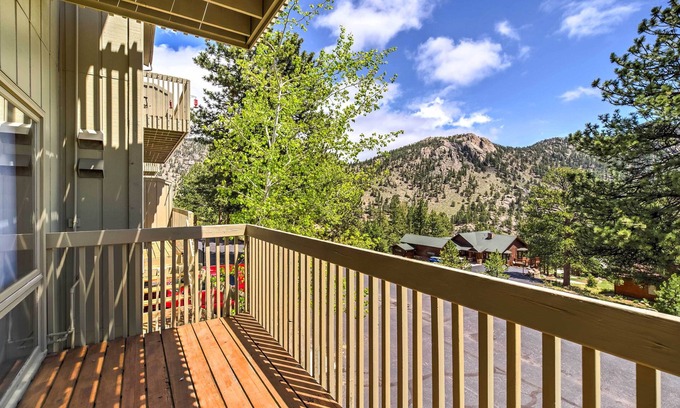 Fall River Estates Condo | Estes Condo: 3 Mi to Rocky Mountain National Park