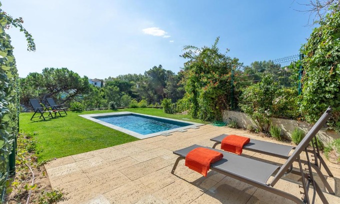Estoril House | Estoril House