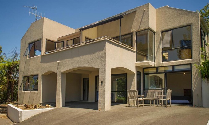 Whangamata House | Estuary Escape - Whangamata Holiday Home