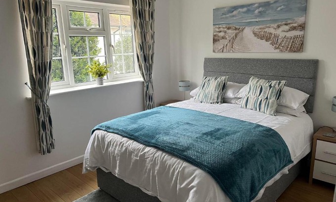 Exmouth Apartment | Estuary view