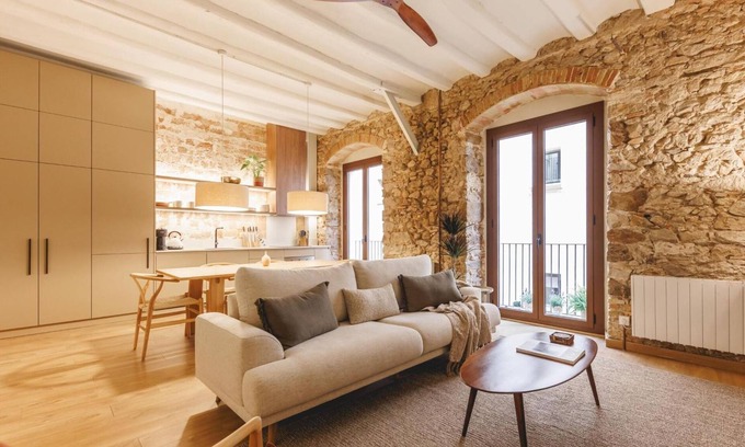 Barri Vell Apartment | Estudi Verd - Holiday apartment rental in Girona | Bravissimo