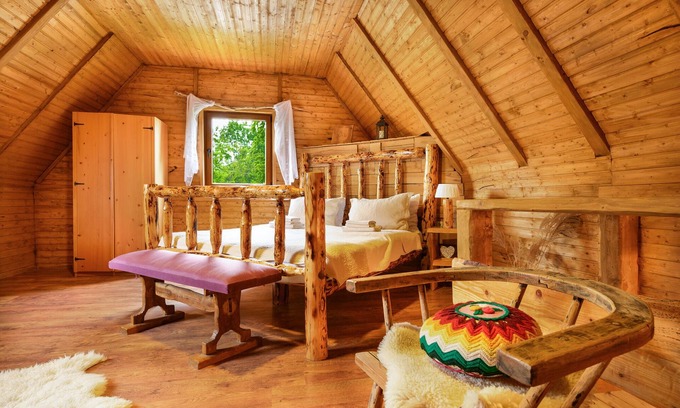 Catrnja Ski Chalet | Etno house Molendini, tri velike spavaće sobe, na Plitvičkim jezerima,za 6 osoba