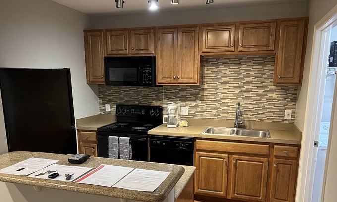 Roselawn Finance Apartment | Everything you need in Cinci! Show up, unpack!