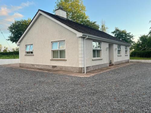 Rosslea House | Ewe view cottage