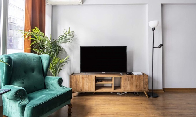 Osmanbey Apartment | Exceptional Flat with Balcony in Sisli