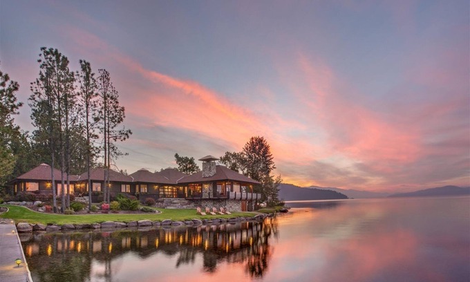 Sandpoint House | Exceptional Luxury | 5 Bed, 3 Bath