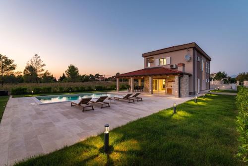 Nin Villa | Exceptional Villa Idalia near ZADAR, NIN & QUEENS BEACH, Heated Pool, Privacy
