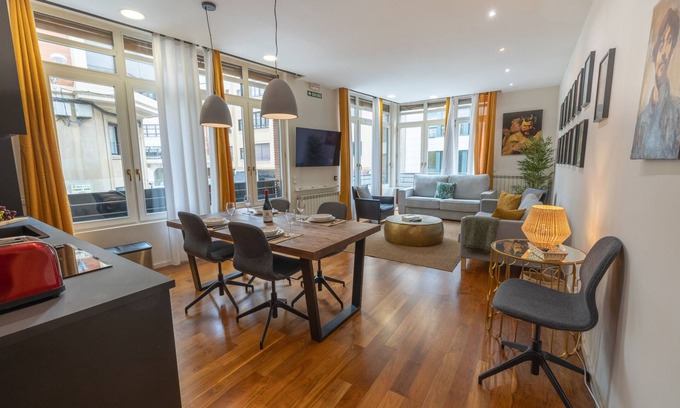 Segundo Ensanche Apartment | Exclusive apartment in the center of Pamplona with all the comforts.