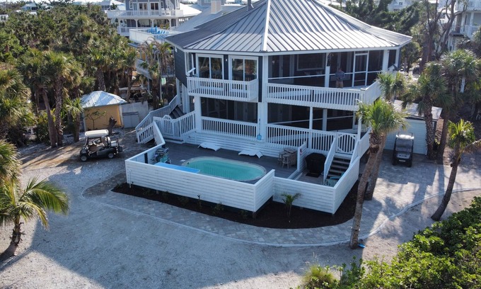 North Captiva House | EXCLUSIVE AT THE BEACH: Pool, Golf Cart, Club Access included, Avail Book Now!