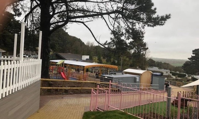 Newquay House | Exclusive comfort 3-bedroom caravan @ Newquay, UK