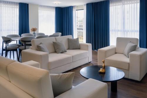 Cerro Colorado District Apartment | Exclusive Modern Apartment near the Airport
