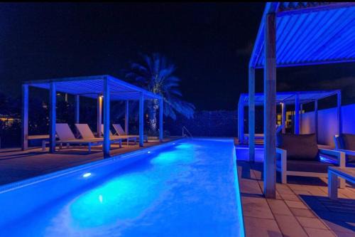 Tuscany Residence Aruba Apartment | Exclusive NEW luxury townhouse with pool in PALM BEACH