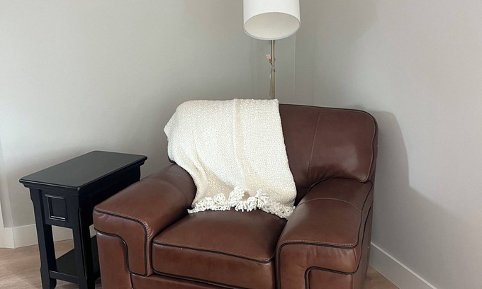 Collingwood Apartment | Executive Furnished Apartment, Home away from Home