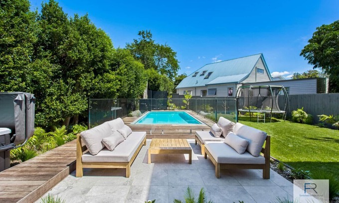 St. Heliers House | Executive Home W/Spa & Pool