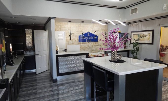 Tyler Hotel | Executive Inn and Suites Tyler