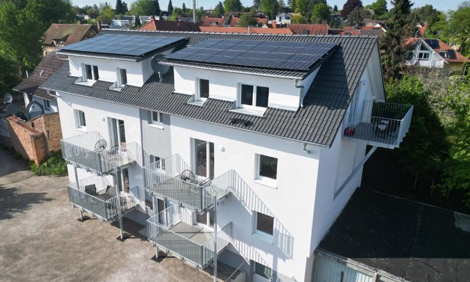 Lahr Hotel | Exklusive Neubauwohnung mit wundervoller Aussicht nähe Europapark und Rulantica