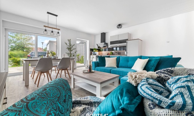 Daenschendorf Apartment | "Experience Coastal Luxury: Family-Friendly Getaway in Fehmarn!"