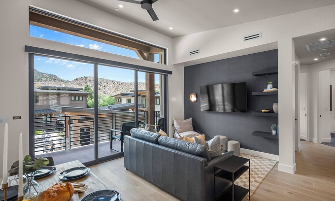 Zion National Park South Entrance Villa | Experience Elegance at the Montclair in Our Luxury Villa