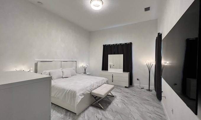 Ave Maria House | Experience your Dream Vacation Home