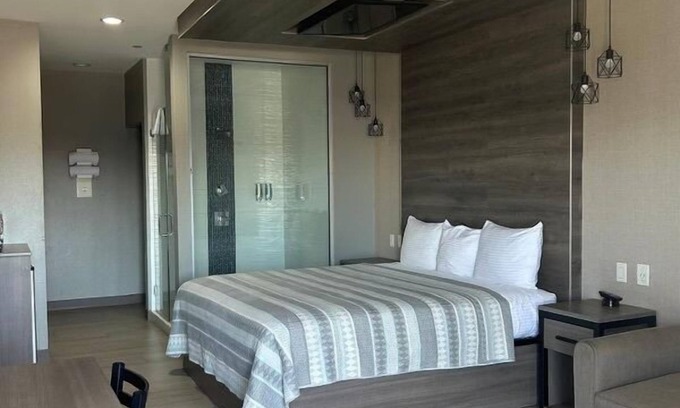 Houston Hotel | Express Inn - Richey