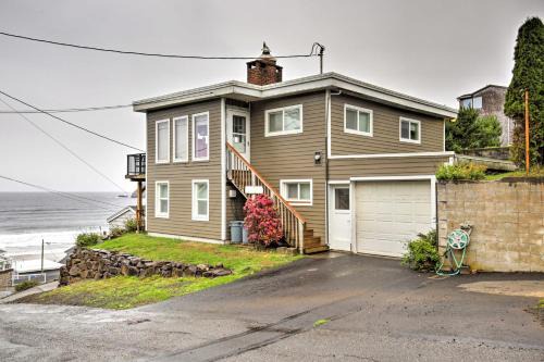 Oceanside House | Exquisite Oceanside House with Pacific Views and Deck!