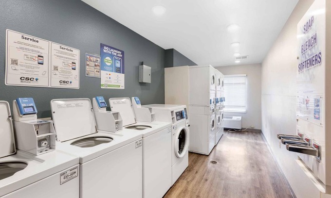 North Mountain Hotel | Extended Stay America Select Suites - Phoenix - North