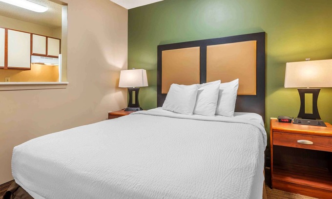 Florence Hotel | Extended Stay America Select Suites Florence Meijer Dr