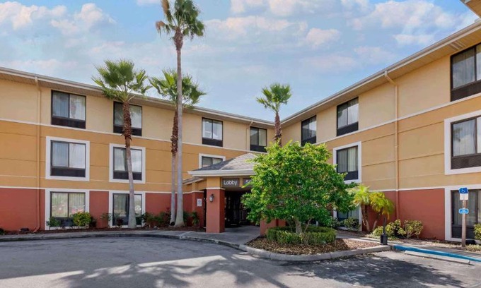 Florida Center Hotel | Extended Stay America Suites - Orlando - Orlando Theme Parks - Vineland Rd