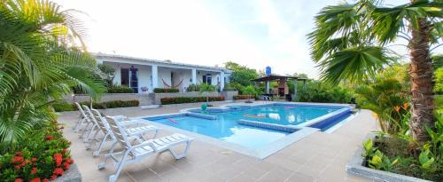 Sabanalarga House | Extraordinaria Casa Finca Piscina AA