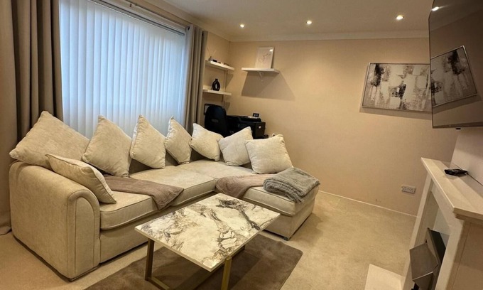 Peterlee House | Extraordinary Comfort - Enjoy Your Freedom & Peace