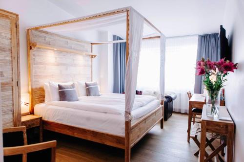 Hliðar Hotel | Eyja Guldsmeden Hotel
