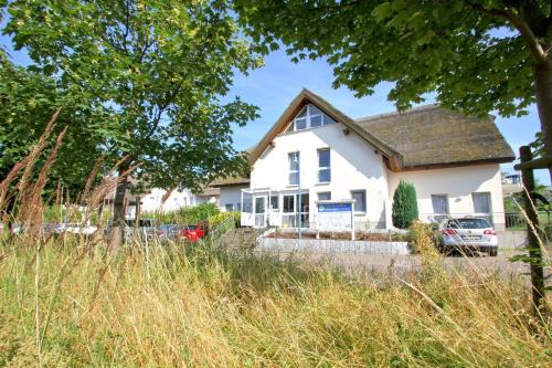 Lobbe Hotel | F-1010 Strandhaus Mönchgut B&B Doppelzimmer Nr 35