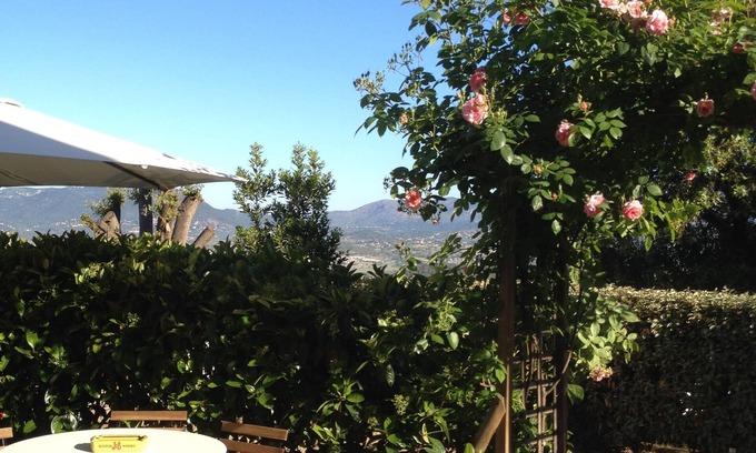 Bastelicaccia Apartment | F2 comfortable villa ground floor, near the sea. Ideal for couples