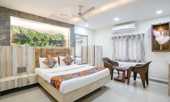 Navrangpura Hotel | Fabexpress Apollo I