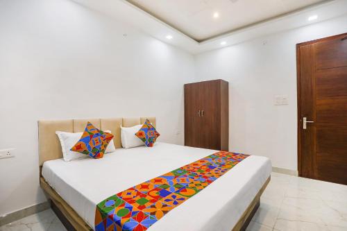 Varanasi Hotel | FabExpress JP Villa