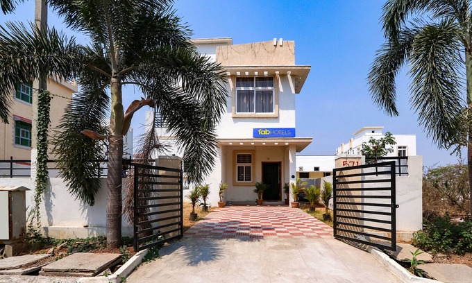 Medchal Hotel | Fabexpress Kp Suites Villas
