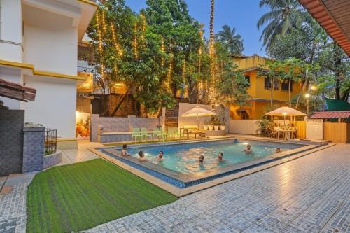 Calangute Hotel | FabHotel 22 Squares Living Spaces - Nr Calangute Beach