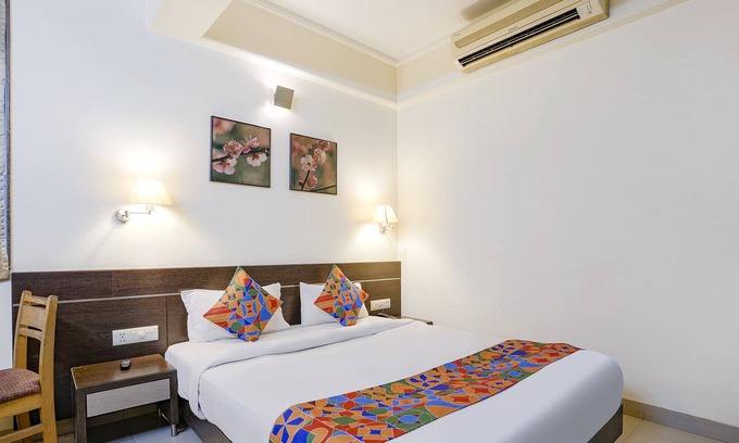 Swargate Hotel | Fabhotel Gandharva Residency