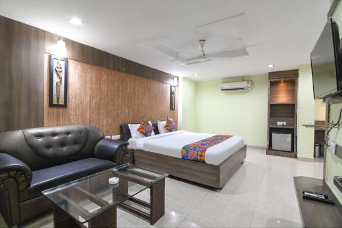 Ranchi Hotel | FabHotel Raj Residency II