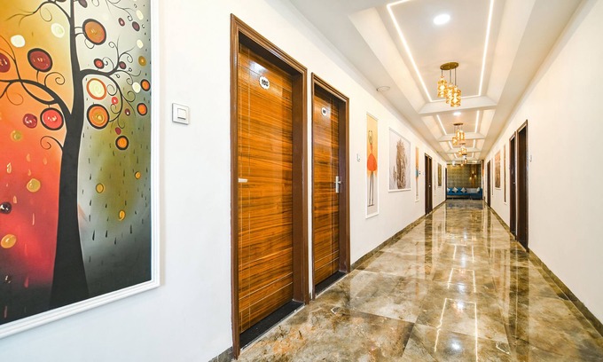 Rau Hotel | Fabhotel Stay Well