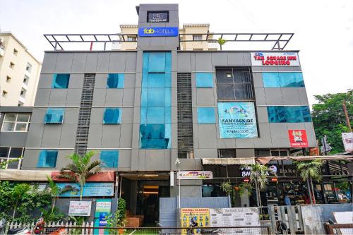 Kharadi Hotel | FabHotel Tan Square - Nr Eon IT Park