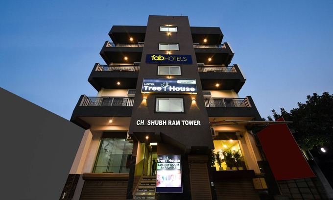 South West Hotel | Fabhotel Tree House