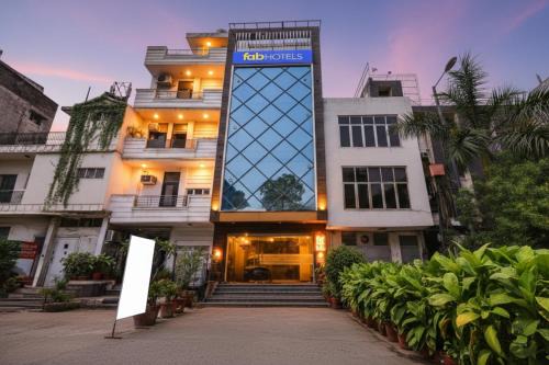 Delhi Hotel | FabHotel Yash Residency - Yamuna Sports Complex